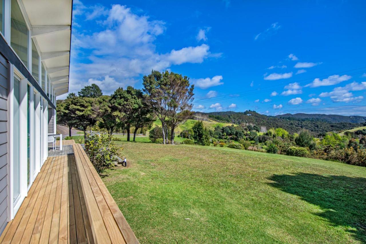 Paroa Bay Chalets - Te Whare Kereru Russell Eksteriør billede